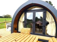 Tall Chimneys Glamping - B&B Wheelock