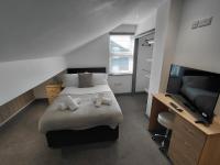 Large Private rooms in Beeston - B&B Nottingham