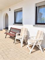 Cozy Apartment bis zu 4 Personen, Küche, Glasfaser-WLAN, Walk-in-Dusche, Schwarzwald und Schweiz - Bed and Breakfast Blumberg
