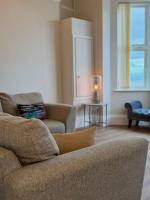 Donard & Bay Newcastle Promenade Apartments 2A - Bed and Breakfast Newcastle