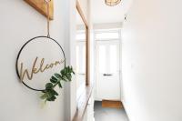Contractor 3 Bed House Near City Centre and Stadiums with Parking - B&B Cardiff