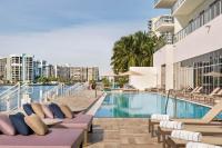 9th Floor Luxury Ocean View 2-Bedroom Corner - B&B Hollywood