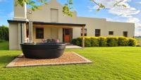 Lowergroen Guest Farm, Working Farm - Bed and Breakfast Swellendam