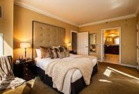 7th-Floor 1BR Suite, MGM Signature Strip Balcony, No Resort Fee - B&B Las Vegas