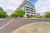 Elegant Apartment in Kingston Foreshore - Hosted by Canstay - B&B Kingston