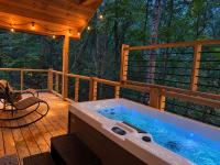 Romantic Cabin Fireside Jacuzzi Hot Tub - B&B Sevierville