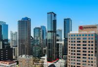 High-Rise Luxury Stay with Harbour Views at 51 Albert Street - B&B Auckland