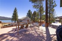 Bearlagio on the Lake with Dock Access - Chambres d'hôtes Big Bear Lake