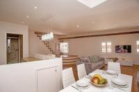 Guilford Loft - Ferienwohnung Karyófyto