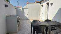 Villino in centro con cortile interno, wifi e aria condizionata - Chambres d'hôtes Codigoro
