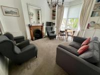 Quiet Two-Bed near Shepherds Bush & Olympia - Bed and Breakfast Londen