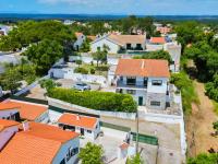 Casa do Castelo - Calm and lovely 2 & 3 bedroom Apt Near the Beach - B&B Sesimbra
