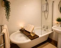 5BR Home Van Parking Fast WiFi NEC Solihull - Ferienwohnung Coventry