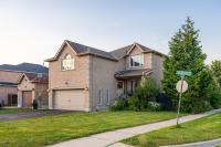 Entire 6 bedroom House 16 guests PS5 Pool table 300 Games Arcade Cabinet - B&B Barrie
