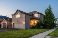 Entire 6 bedroom House 16 guests PS5 Pool table 300 Games Arcade Cabinet - B&B Barrie
