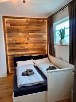 1-Zimmer Fitnessapartment, klein aber fein - B&B Stuttgart
