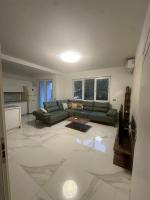 Lake View Luxury Apartment!! - B&B Sauk