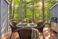Poconos Retreat By Jack Frost | Wooded Escape - Bed and Breakfast Lake Harmony