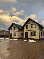 Комплекс відпочинку Котедж Затишок - B&B Mykulychyn