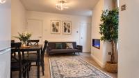 New Stylish Modern Home & Free Parking! - Bed and Breakfast Darwen