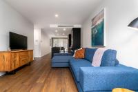 Contemporary Tri-Level APT in a Prime Central Spot - Hosted by Canstay - B&B Canberra