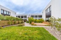 2-Storey Lumiere Townhouse with Private Courtyard - Hosted by Canstay - B&B Canberra