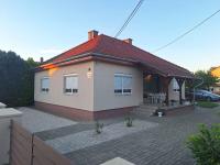 Apartment in Balatonboglar - Balaton 18168 - Chambres d'hôtes Balatonboglár