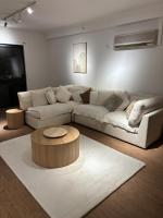 2 bed 1 bath apt airport transfers with pool gym - Ferienwohnung Perth
