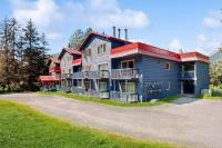 Solid Two-Bedroom Girdwood Condo Near Alyeska Lifts - Bed and Breakfast Girdwood
