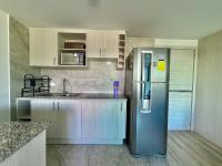 Suite near the Metro, with a View & Gym - B&B Quito