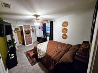 Spacious 3BR with Hot Tub, Game Room and Grill near NRG, Med Center, Downtown and Hobby Airport - Chambres d'hôtes Houston