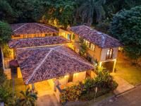 Villa Helena Hermosa private 3-bdr resort pool - Bed and Breakfast Playa Hermosa
