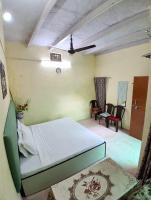 Villa 18 Homestay-1 Minute walk to Tajmahal - Bed and Breakfast Agra