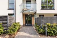 Przestronny Apartament z Ogrodem i Parkingiem by Noclegi Renters - Ferienwohnung Gdingen