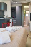 Estudio con balcón