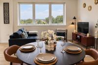 Little Haven Thames view Free Parking Closer to Heathrow - B&B Staines