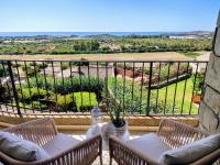 Trilocale vista mare Chia con terrazzo panoramico - B&B Chia