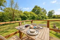 Stag Shepherds Hut - B&B Hartfield