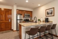 RF 219 Ski-InOut Hot Tub & Garage Sleeps 4 - Ferienwohnung Snowshoe