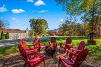 Mountain View | Pool Table | Hot Tub | Fire Pit | Fenced Yard | Pets - B&B Sevierville