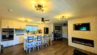 Elenas Modern 2BR Comfy Home - B&B San Ignacio
