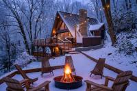 Dutch Creek A-Frame- Hot Tub Fire Pit Trailhead - B&B Banner Elk