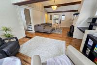 Wood-Burning Fireplace Home Near 5th Avenue Mall - B&B Anchorage