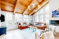 Three-Story Slopeside Townhome w Brand New Jetted Tub - Ferienwohnung Girdwood