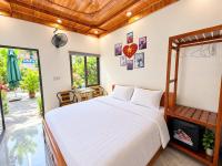 Double Room with Pool View