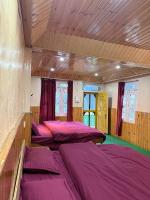 thelostescapesojha - B&B Shoja