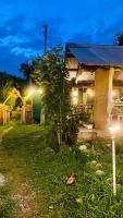 Rastafardreams 100 years old , Riverside Heritage Mudhouse, Farmstay in an apple orchard, Hostel & camping - B&B Katrain