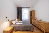 Design Apartment with 2 Bathrooms - Blaumana Street - B&B Riga