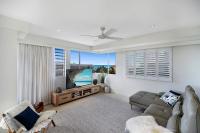 Coastal Chic with Heated Pool Quiet Location - B&B Sunshine Beach