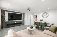 Stylish 3-Bed - Ebbsfleet & Bluewater - Parking - B&B Northfleet